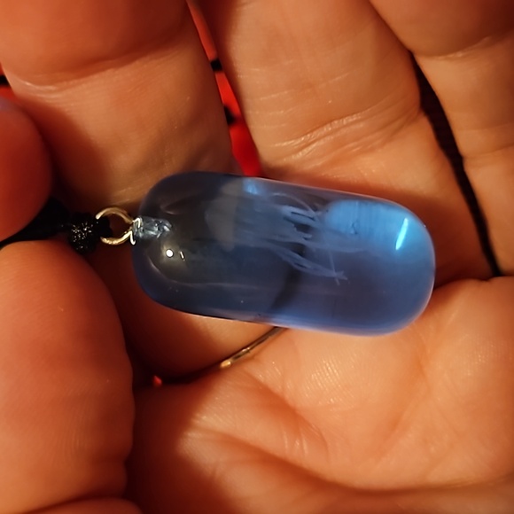 📢2 for $20Jellyfish pendant - Picture 2 of 2